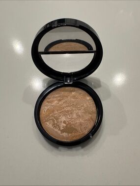 Laura Geller Baked Balance n Brighten in Fair